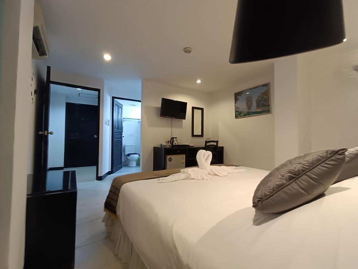 Hotel Noble House Patong Exteriér fotografie