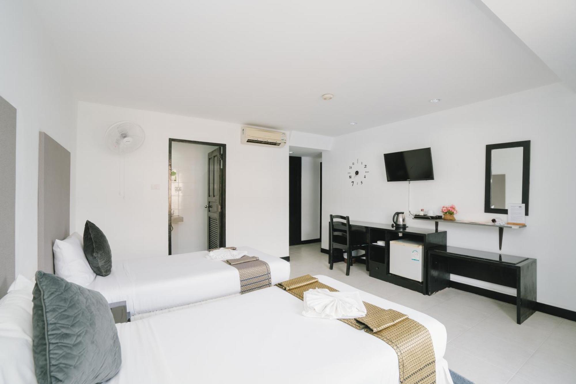 Hotel Noble House Patong Exteriér fotografie