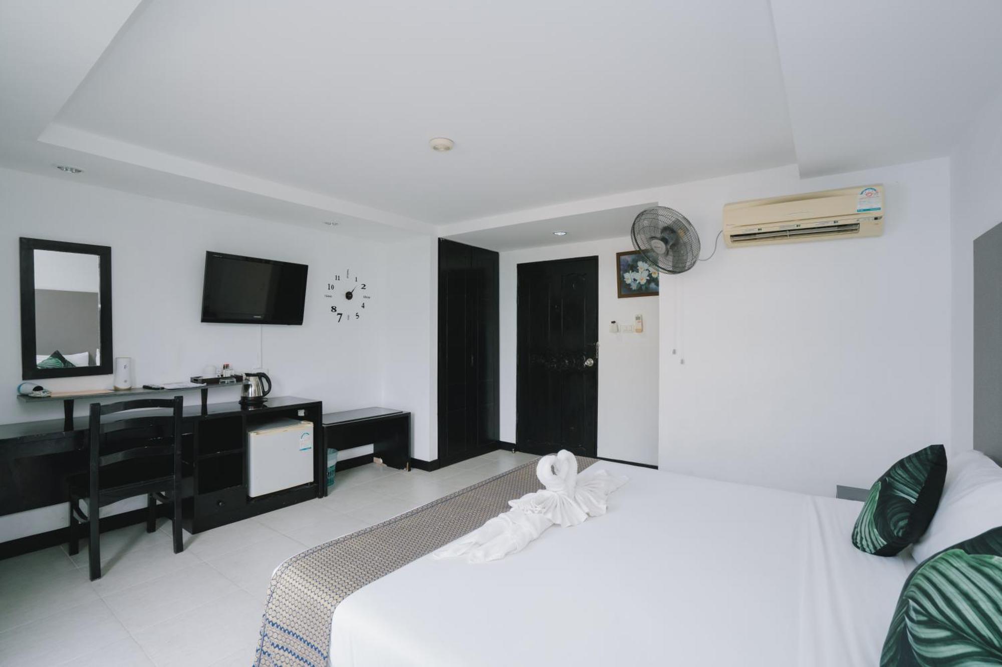 Hotel Noble House Patong Exteriér fotografie